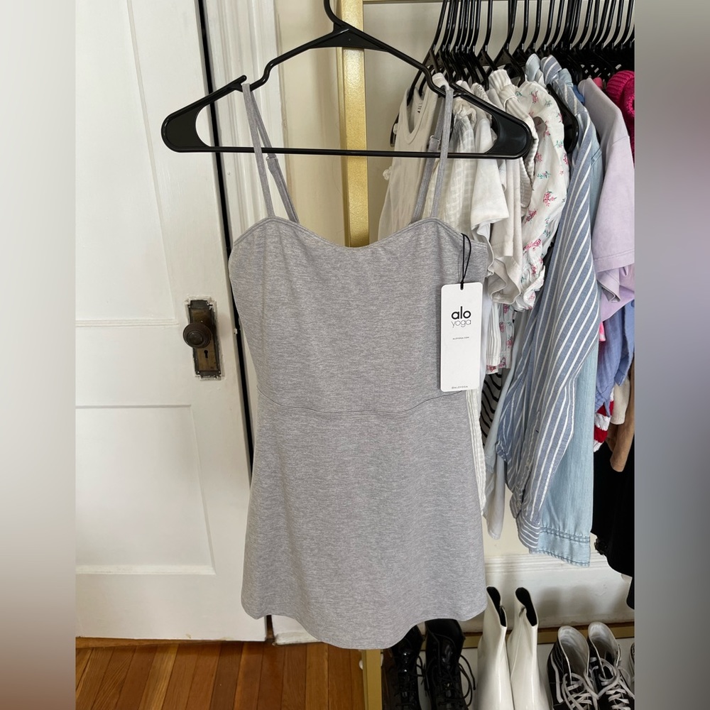 ALO YOGA DRESS SIZE M NEW WITH TAGS